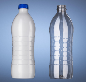 The PET bottle, made for milk and mixed milk beverages, was developed ready for the market and tested at the KHS site in Hamburg.